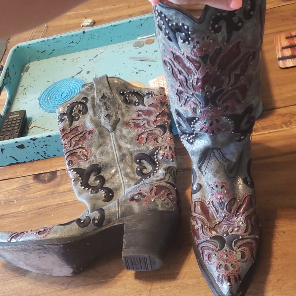 Boots - Picture 2 of 2